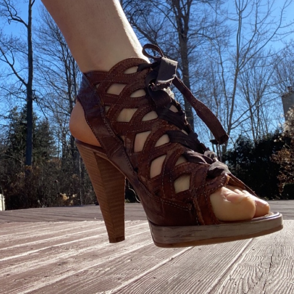 Carvela Brown Leather Heels Ribbon LaceUp 39EU US8